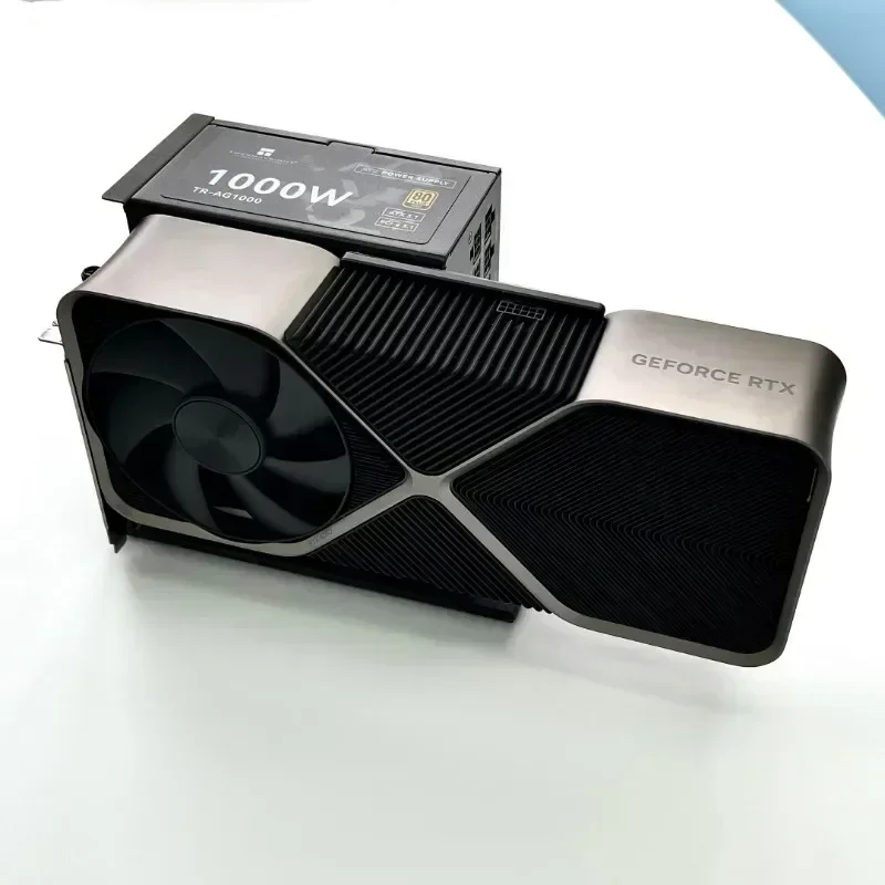 Scheda grafica esterna UT4G Ad - Gpu External Dock Egpu Thunderbolt 4 recensione e prezzo